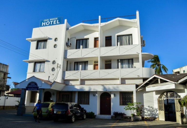 Cool Breeze Hotel in Mombasa Cool Breeze Hotel