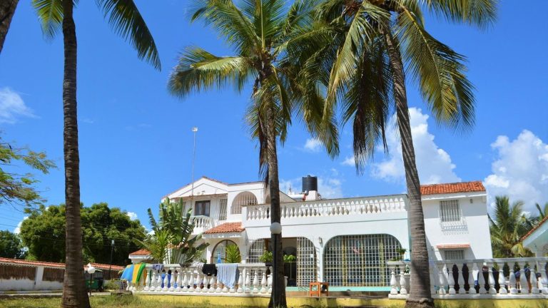 Tuliahouse Backpackers in Mombasa Tuliahouse Backpackers